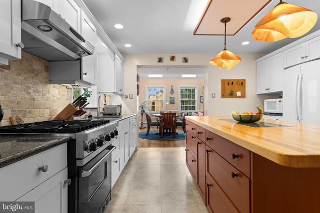 609 PARK LN, Wyncote, PA 19095