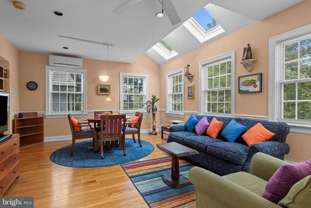 609 PARK LN, Wyncote, PA 19095