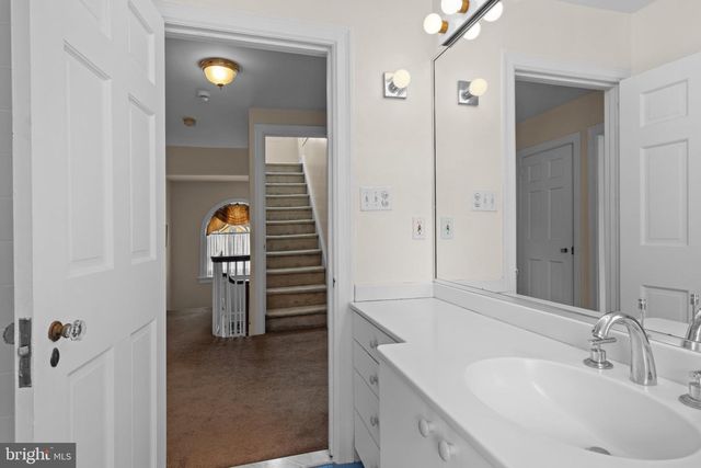 609 PARK LN, Wyncote, PA 19095