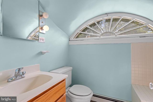 609 PARK LN, Wyncote, PA 19095