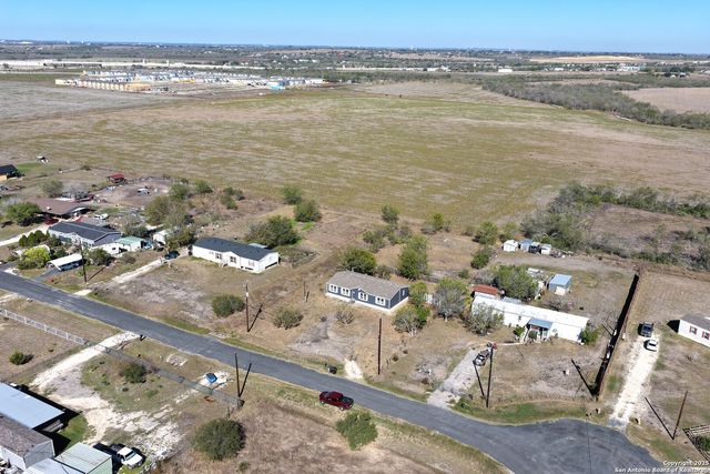 4124 Farmview, Converse, TX 78109