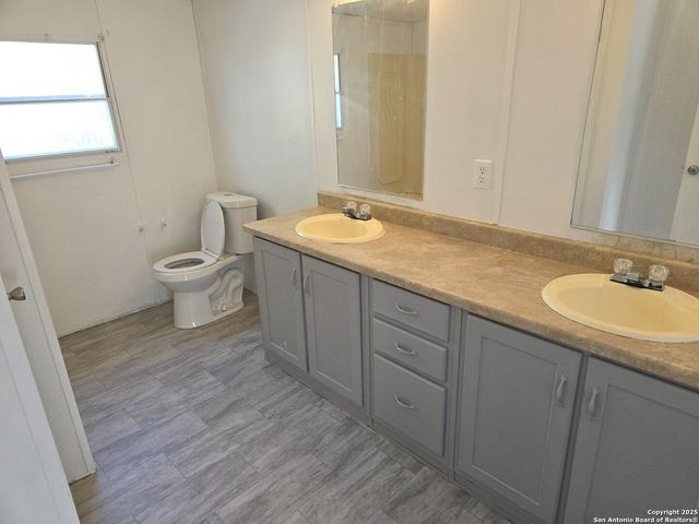 4124 Farmview, Converse, TX 78109