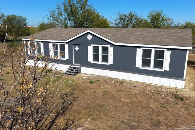 4124 Farmview, Converse, TX 78109