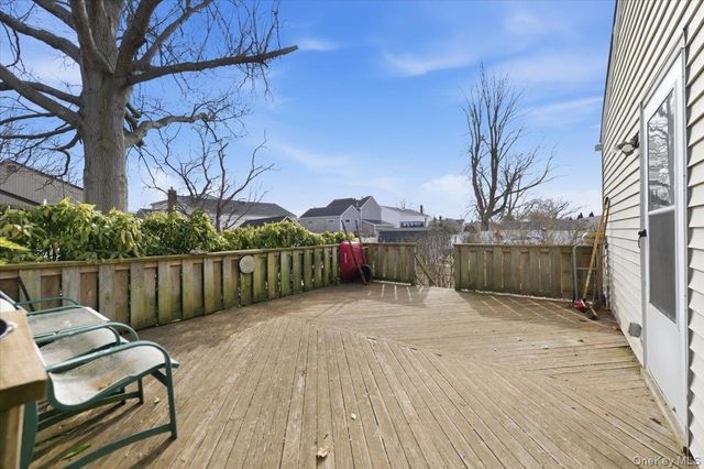 2 McLeod Street, Massapequa Park, NY 11762
