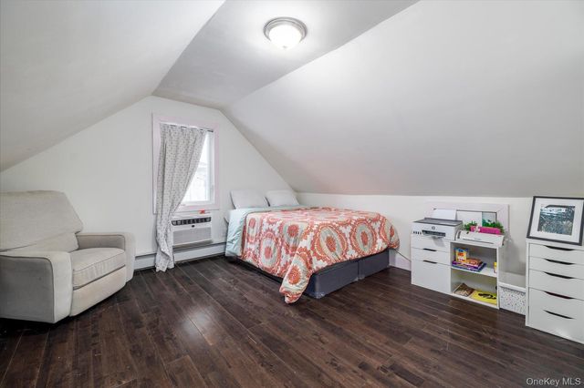 3357 4th Street, Oceanside, NY 11572