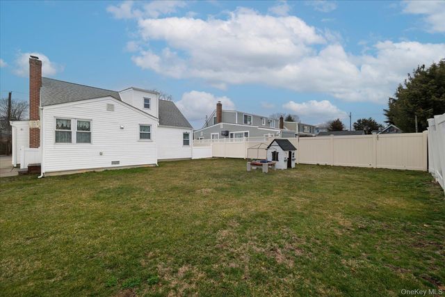 3357 4th Street, Oceanside, NY 11572