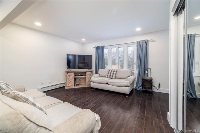 3357 4th Street, Oceanside, NY 11572