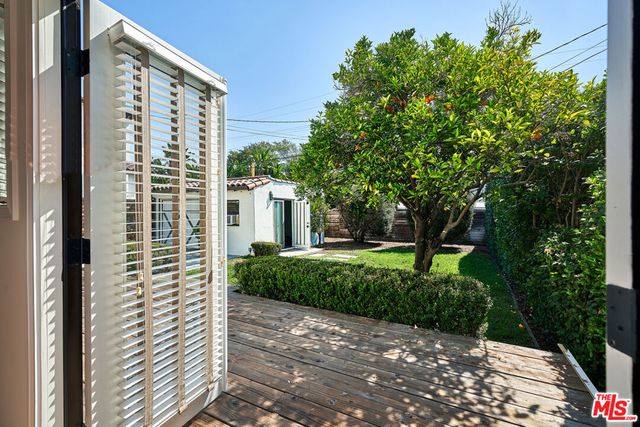 1430 S Sierra Bonita Avenue, Los Angeles, CA 90019