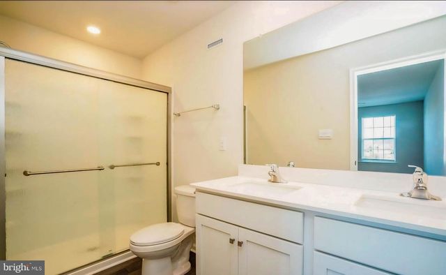 340 MAZZEO DR, Glassboro, NJ 08028