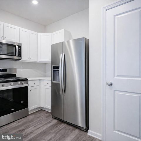 340 MAZZEO DR, Glassboro, NJ 08028