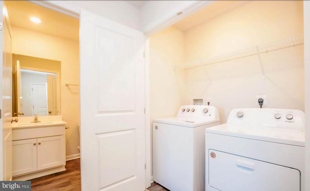 340 MAZZEO DR, Glassboro, NJ 08028