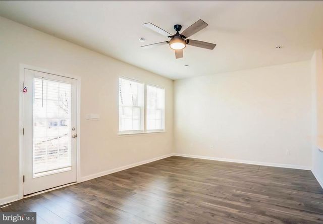 340 MAZZEO DR, Glassboro, NJ 08028