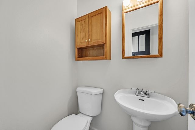 1470 Creekside Dr 34, Walnut Creek, CA 94596