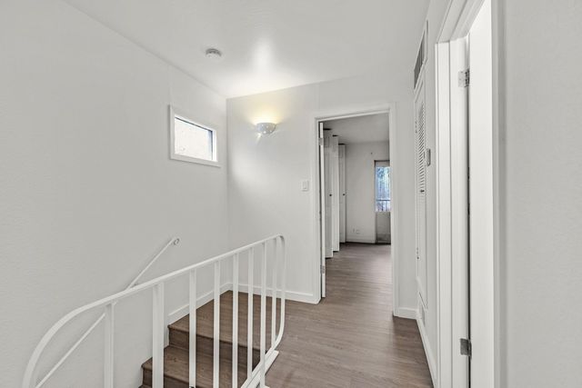 1470 Creekside Dr 34, Walnut Creek, CA 94596