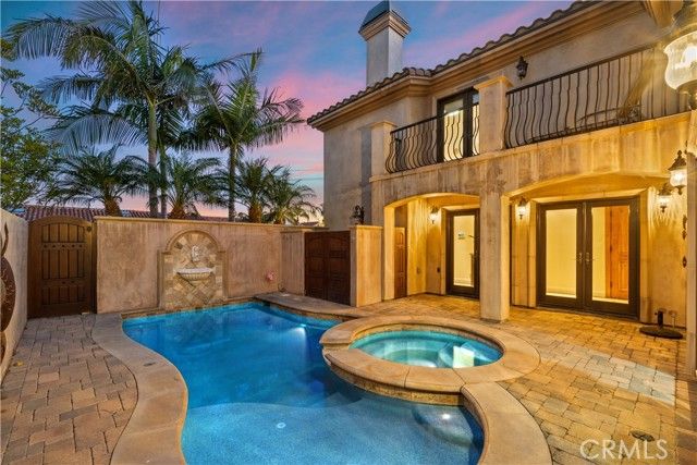 3311 Bounty Circle, Huntington Beach, CA 92649