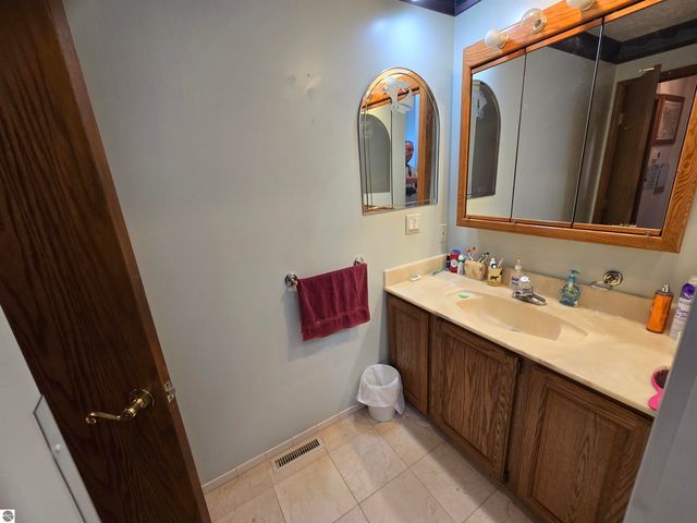 159 Aspenwood Drive, Prudenville, MI 48651