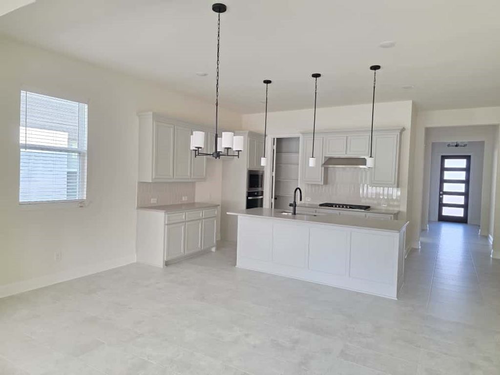 4512 Hammerstein Boulevard, Denton, TX 76210