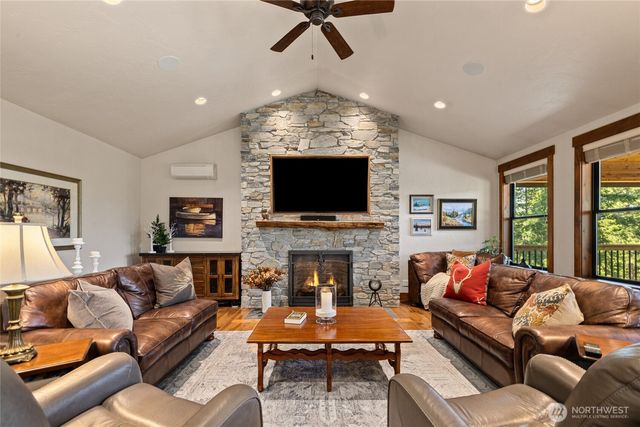 571 Colfax Road, Cle Elum, WA 98922
