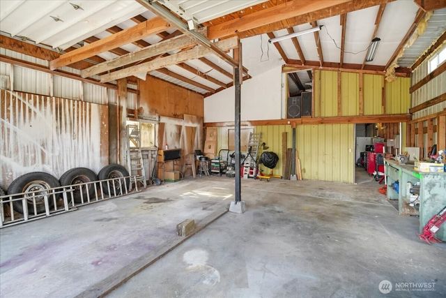 913 S 3rd Avenue, Kelso, WA 98626