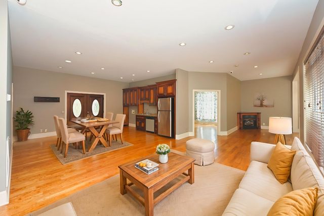 125 Happy Hollow Rd, Goodlettsville, TN 37072