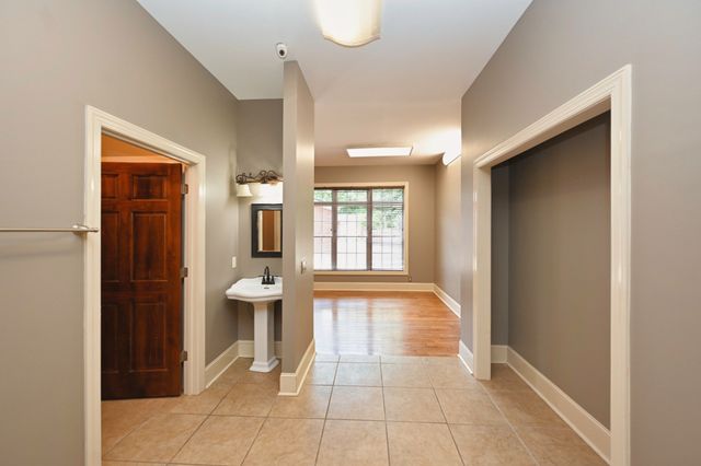 125 Happy Hollow Rd, Goodlettsville, TN 37072
