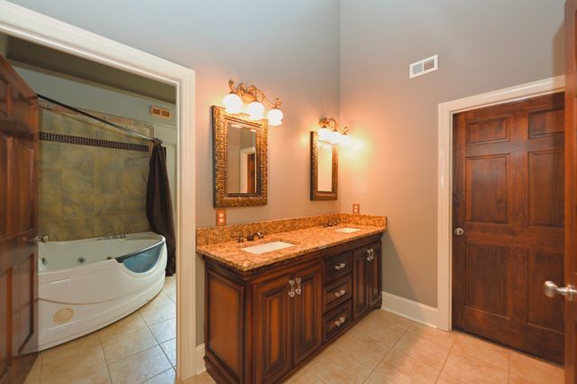 125 Happy Hollow Rd, Goodlettsville, TN 37072