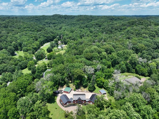 125 Happy Hollow Rd, Goodlettsville, TN 37072