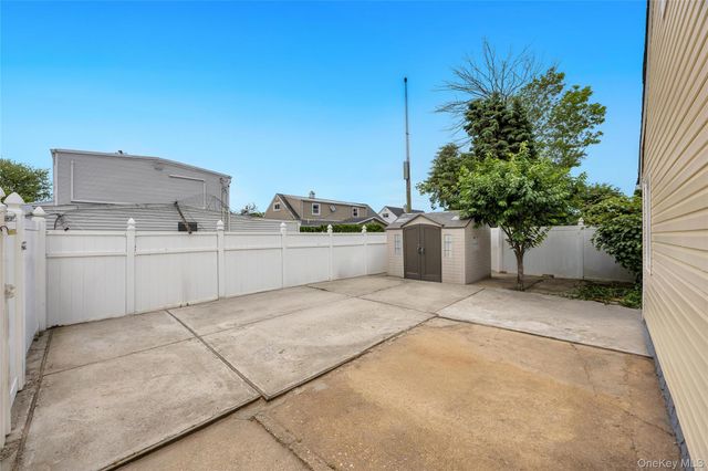 163 Miller Road, Hicksville, NY 11801