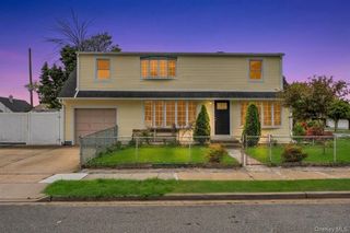 163 Miller Road, Hicksville, NY 11801