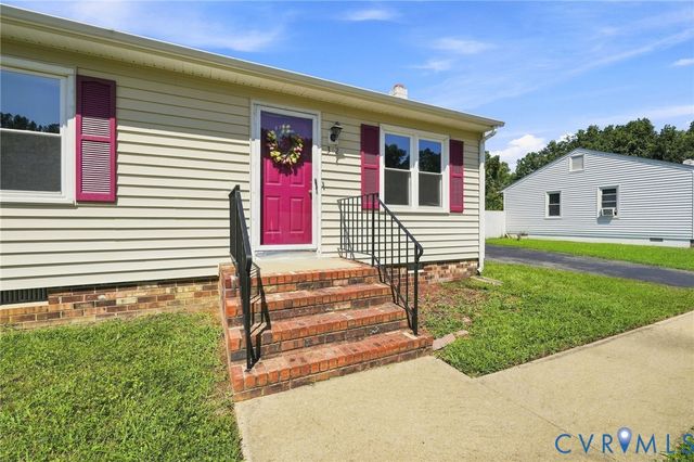 312 Knight Ct, Highland Springs, VA 23223