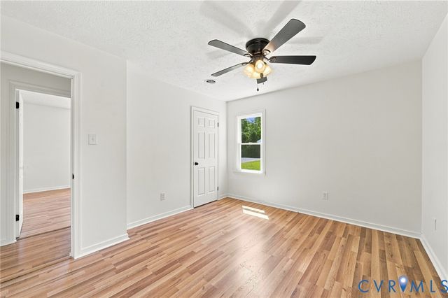 312 Knight Ct, Highland Springs, VA 23223