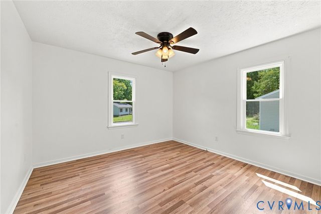 312 Knight Ct, Highland Springs, VA 23223