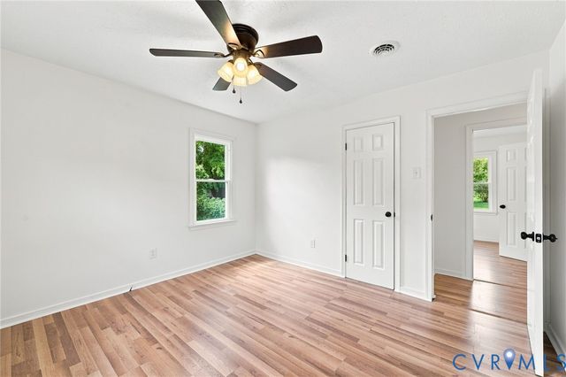 312 Knight Ct, Highland Springs, VA 23223