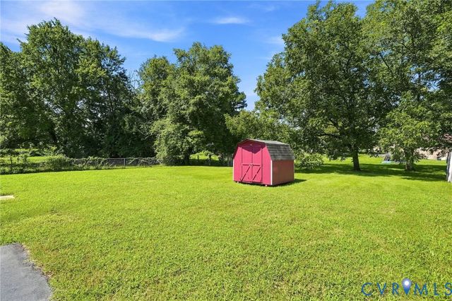 312 Knight Ct, Highland Springs, VA 23223