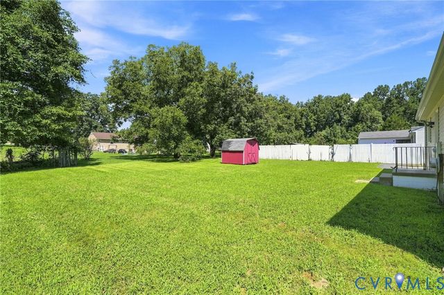 312 Knight Ct, Highland Springs, VA 23223