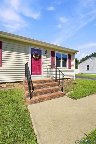 312 Knight Ct, Highland Springs, VA 23223