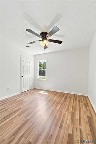 312 Knight Ct, Highland Springs, VA 23223