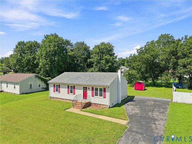312 Knight Ct, Highland Springs, VA 23223