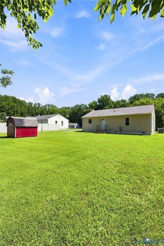 312 Knight Ct, Highland Springs, VA 23223