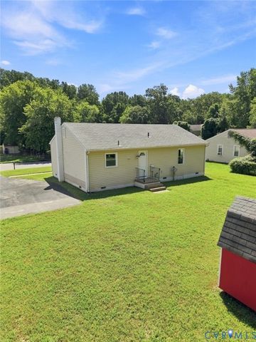 312 Knight Ct, Highland Springs, VA 23223