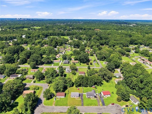 312 Knight Ct, Highland Springs, VA 23223