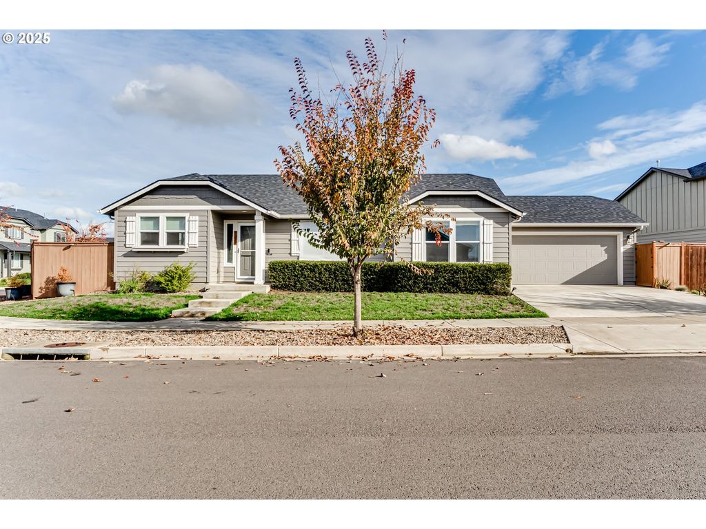 1371 TIRION Ave, Eugene, OR 97404