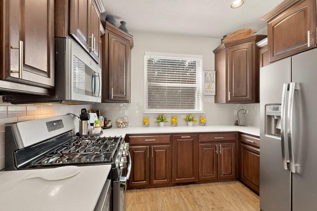 5815 Mafraq Avenue NW, Albuquerque, NM 87114