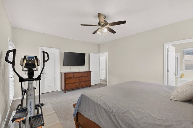 5815 Mafraq Avenue NW, Albuquerque, NM 87114