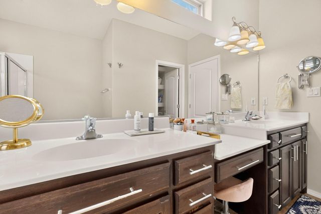5815 Mafraq Avenue NW, Albuquerque, NM 87114