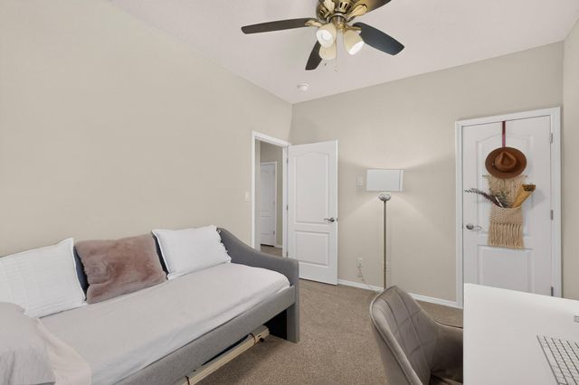 5815 Mafraq Avenue NW, Albuquerque, NM 87114