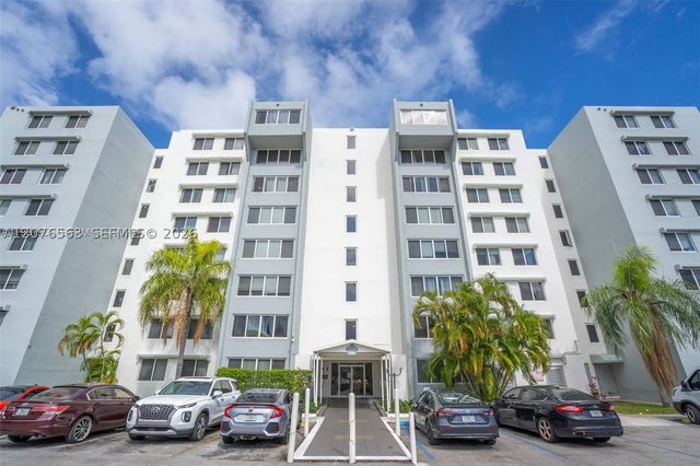 9143 SW 77th Ave B802, Miami, FL 33156