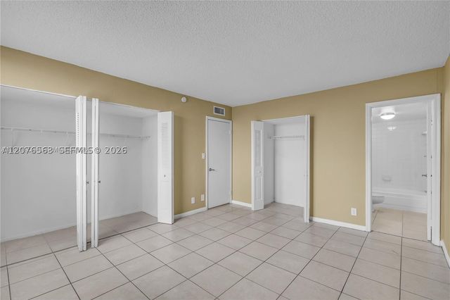 9143 SW 77th Ave B802, Miami, FL 33156