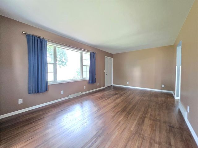 3250 Melby Street, Eau Claire, WI 54703