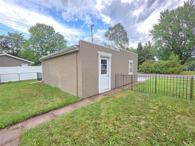 3250 Melby Street, Eau Claire, WI 54703